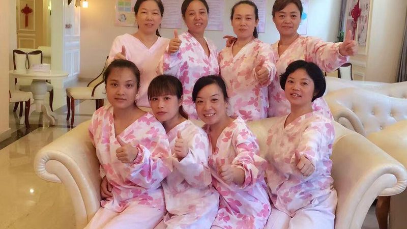 小标题：月嫂服务加盟，了解行业现状